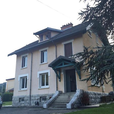 Refuges Sous Les Toits Bed & Breakfast Bourg-Saint-Maurice Exterior photo