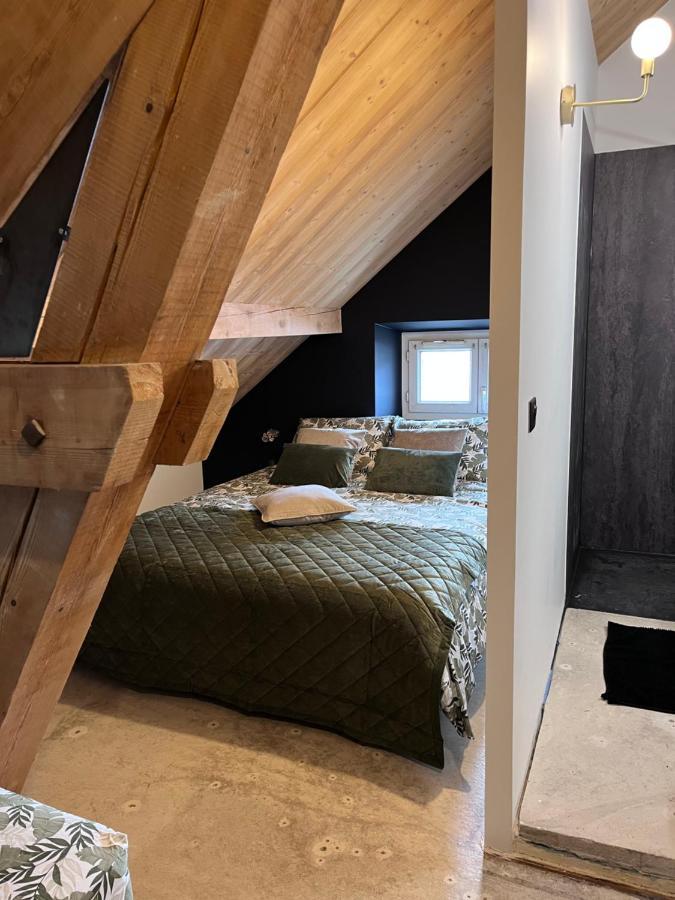 Refuges Sous Les Toits Bed & Breakfast Bourg-Saint-Maurice Exterior photo